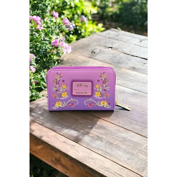 LOUNGEFLY - DISNEY PRINCESS STORIES SERIES 5/12 TANGLED RAPUNZEL WALLET - NEW - Picture 2 of 3